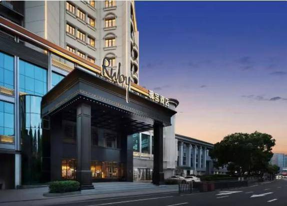 不下载酒店App就不让入住,摆的什么爹味大谱?